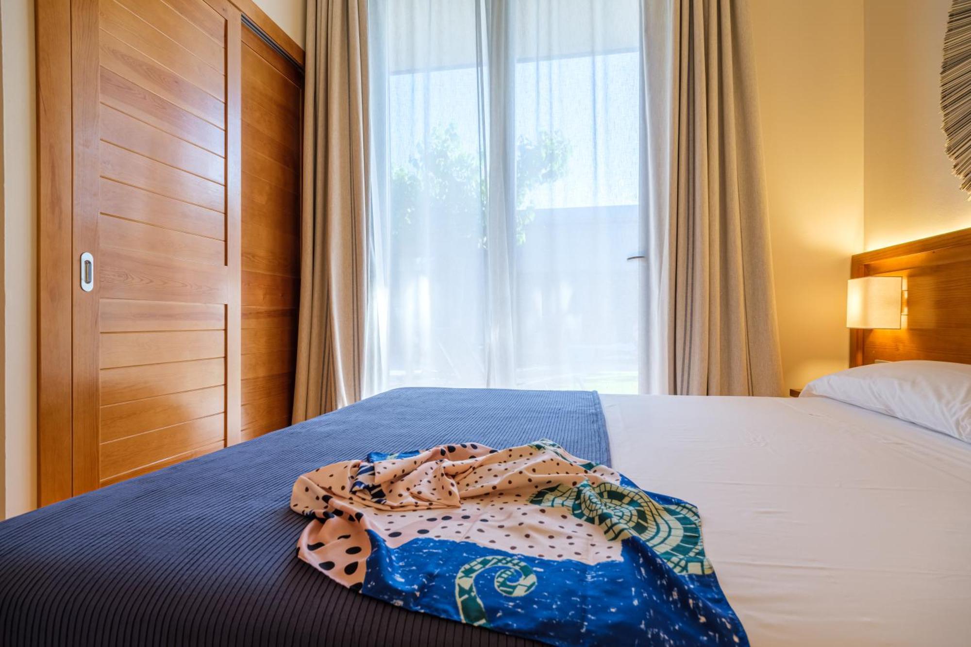 Playa Montroig Camping Resort エクステリア 写真